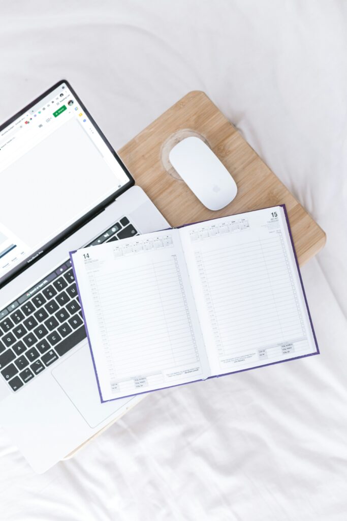 Crafting Captivating Headlines: Your awesome post title goes here